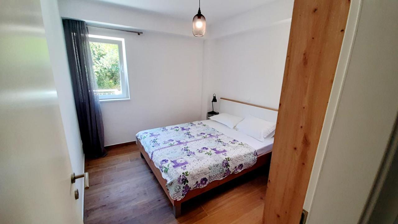 Stari Porat Apartment กราดัซ ภายนอก รูปภาพ