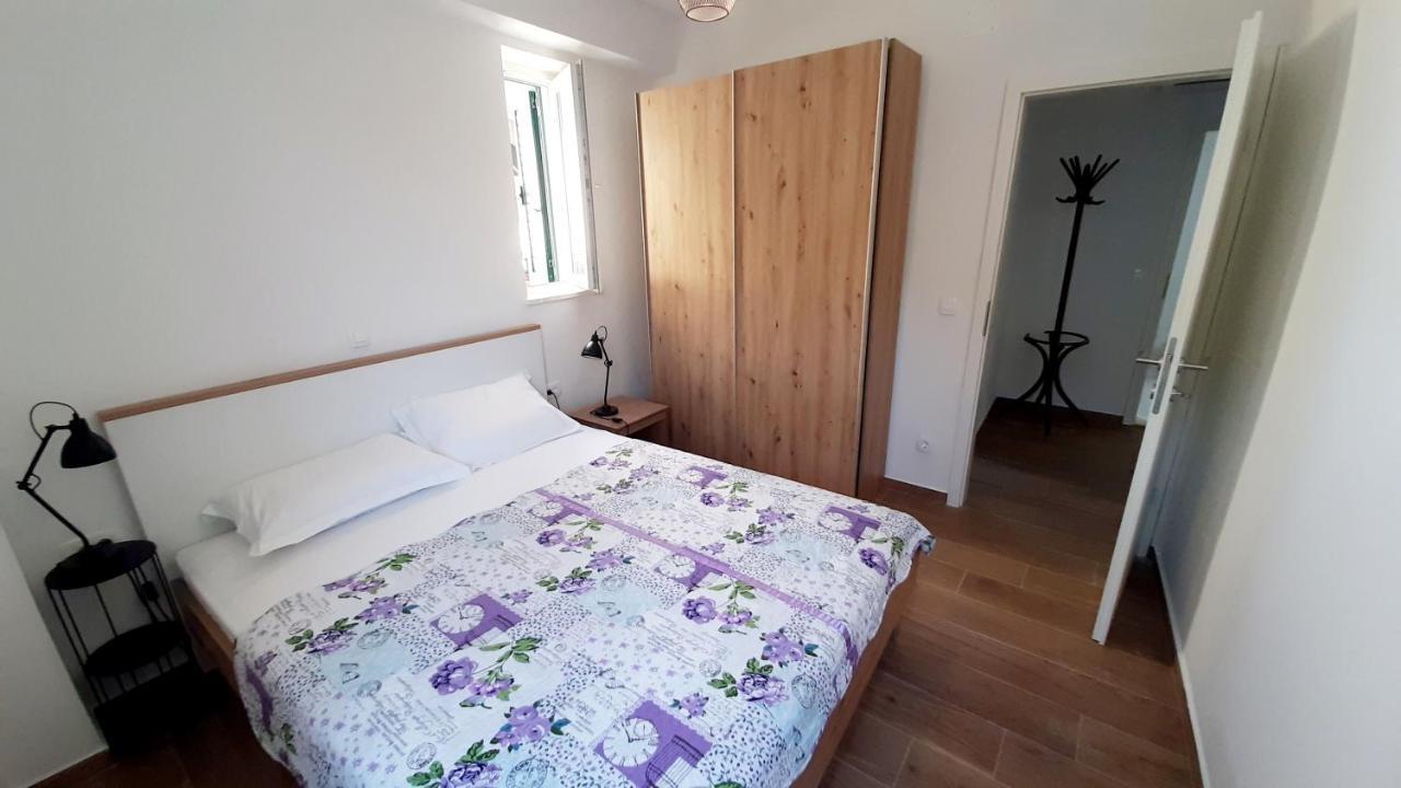 Stari Porat Apartment กราดัซ ภายนอก รูปภาพ